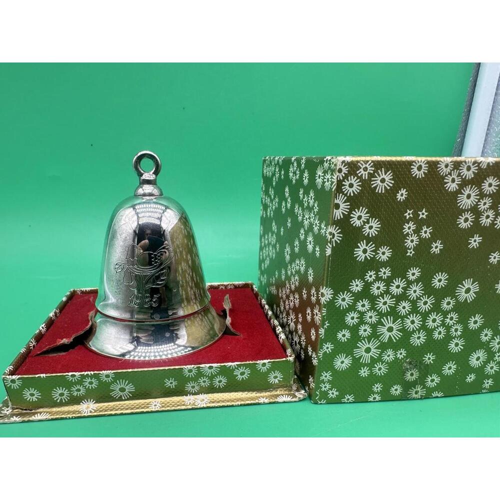 Vintage W. Bell Co Warwick  Silverplate 1985 Musical Christmas Bell Ornament